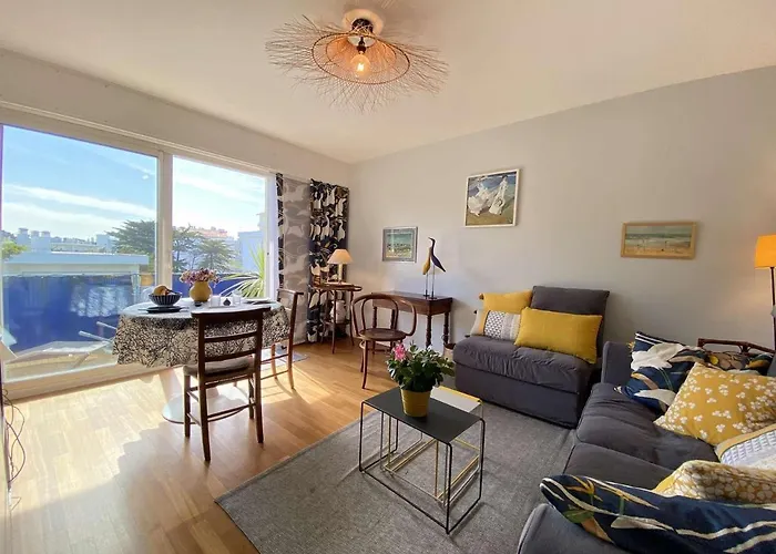 Charmant T2 Avec Balcon, Parking Et Proche Plage - La Baule - Fr-1-245-187