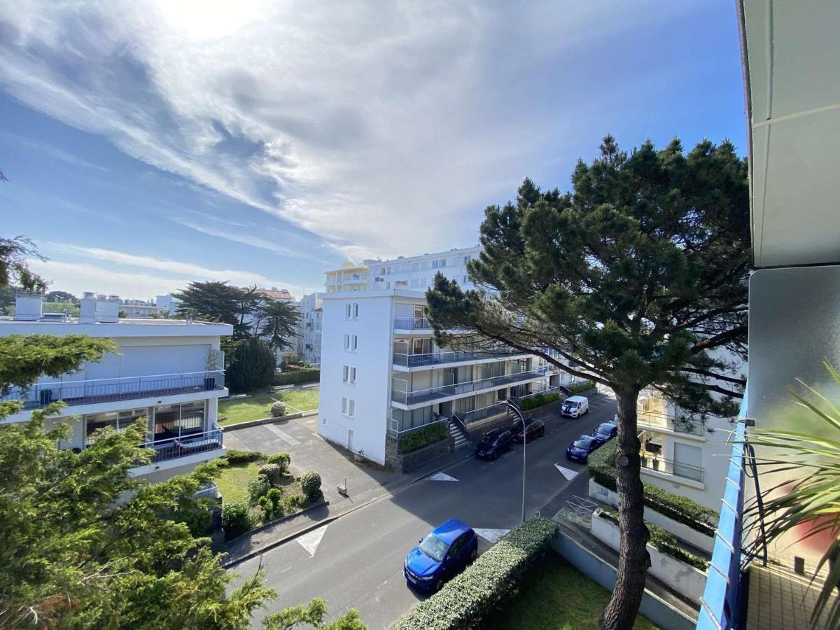 T2 Avec Balcon, Parking Et Proche - - Fr-1-245-187